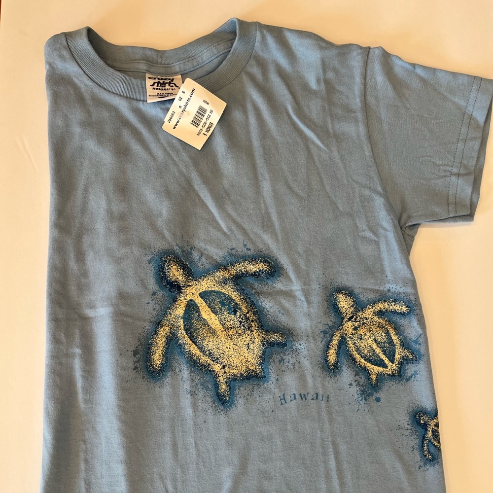 NWT Crazy Shirts 3 Honus T-shirt from HI. Size S. Blue unisex